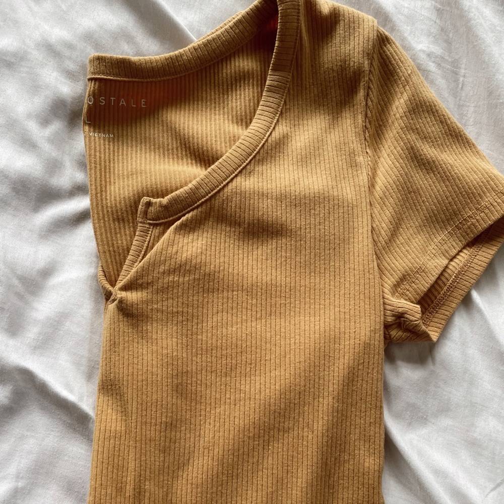 Aeropostale cropped shirt! Perfect for fall!
